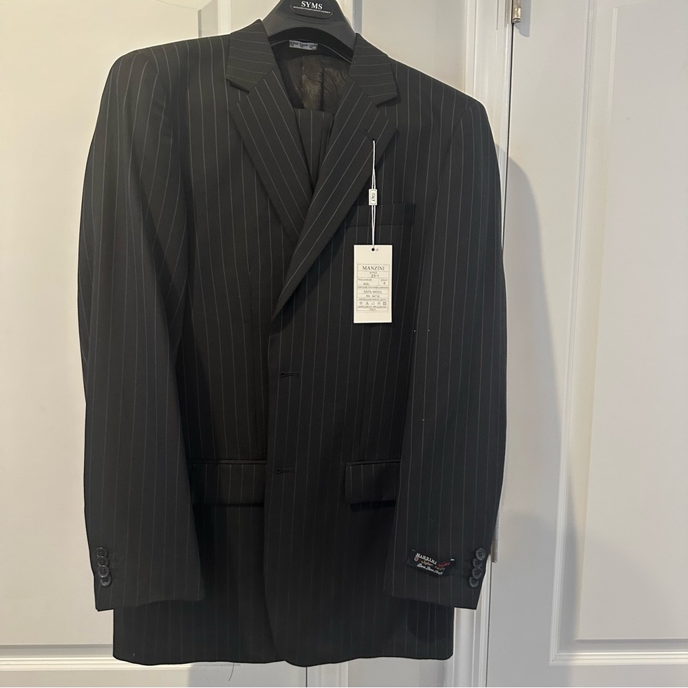 New with Tags Manzini Italian Pinstripe Suit 100% Wool Size 40 Long
